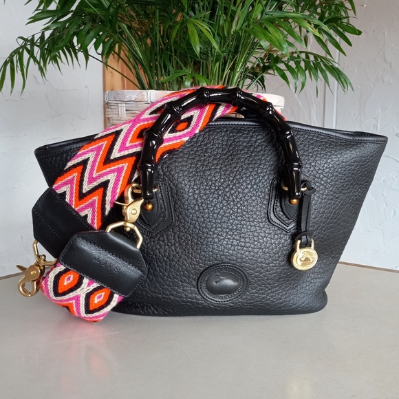 Dooney & Bourke AWL Collection, Zip-Top Tote, mid 1990's Upcrafted. - Picture 12 of 14